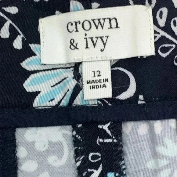 Women’s Crown & Ivy Floral Scalloped Shorts Size 12 EUC - Picture 6 of 8